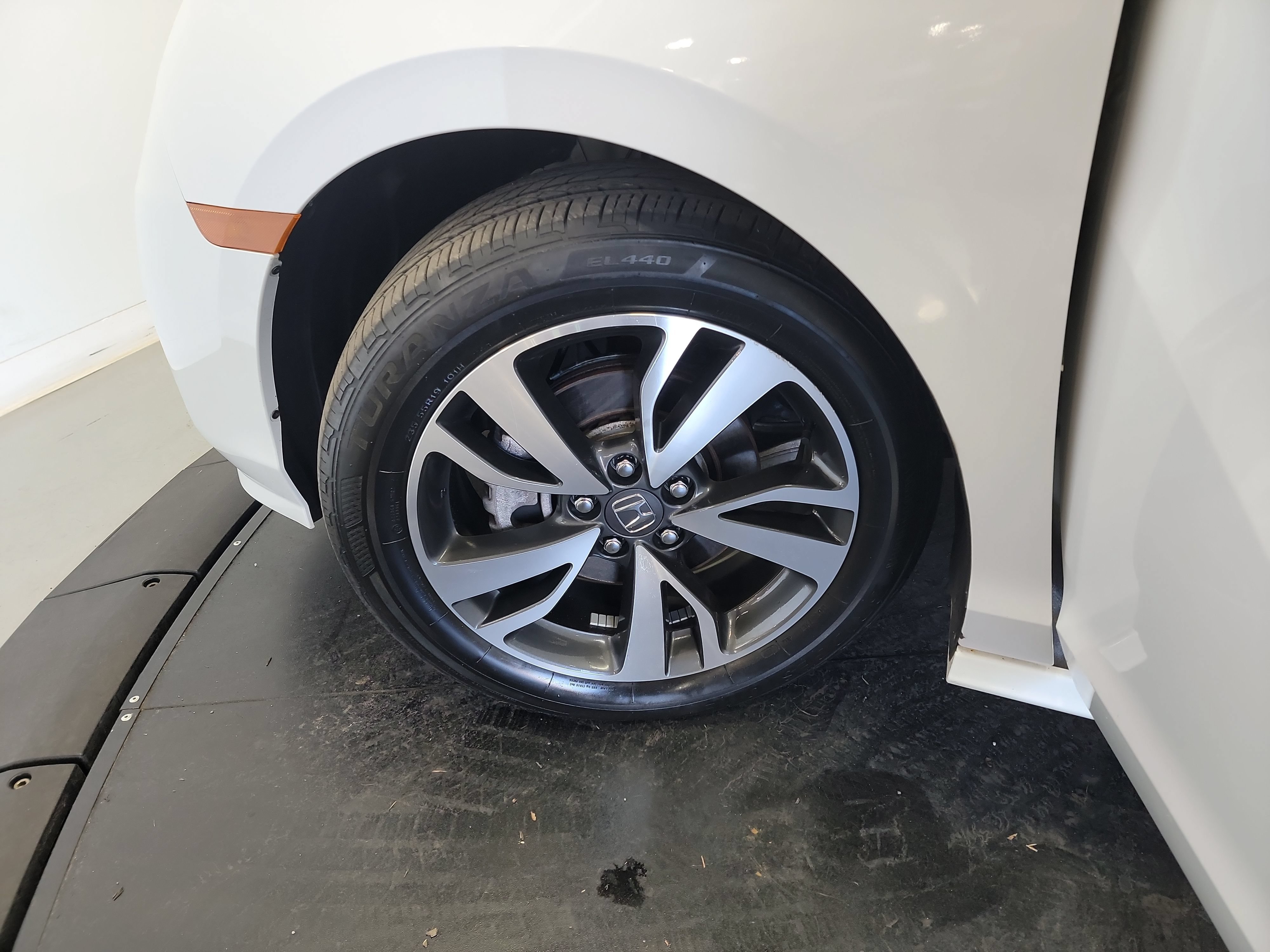Certified 2023 Honda Odyssey Touring image 30