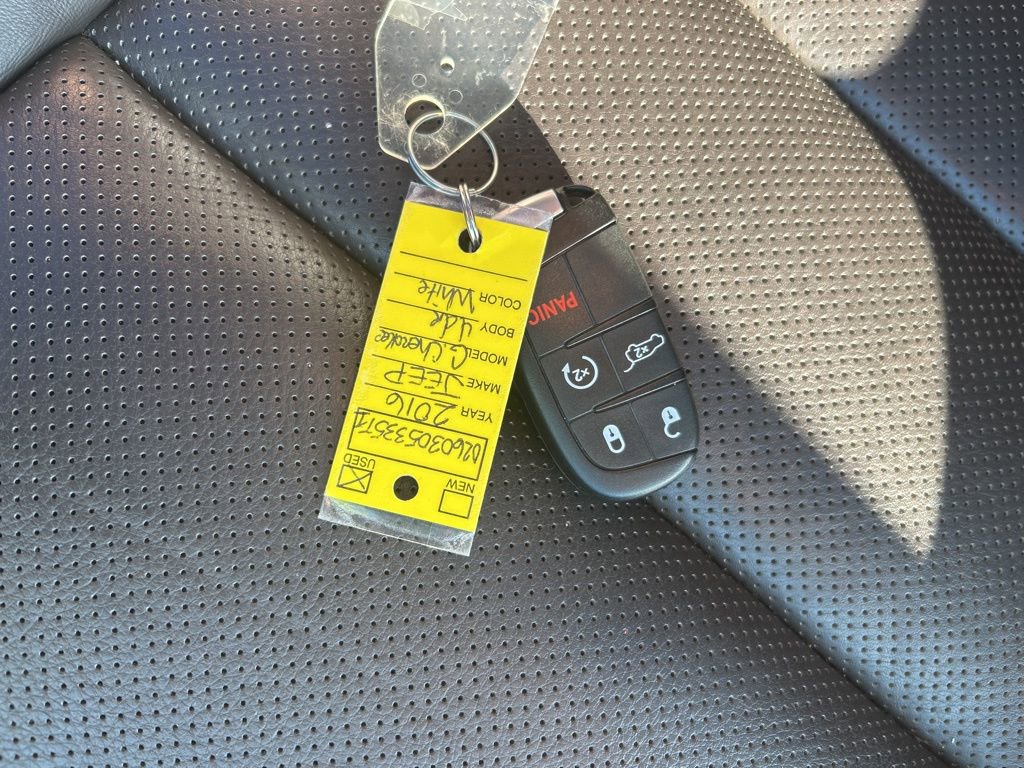 Used 2016 Jeep Grand Cherokee Summit w/ Platinum Series Group image 32