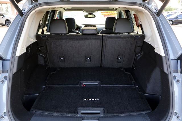 Certified 2023 Nissan Rogue SL w/ SL Premium Package FWD image 11