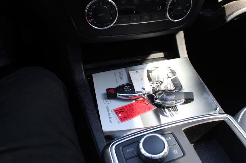 Used 2013 Mercedes-Benz ML 350 BlueTEC 4MATIC image 24