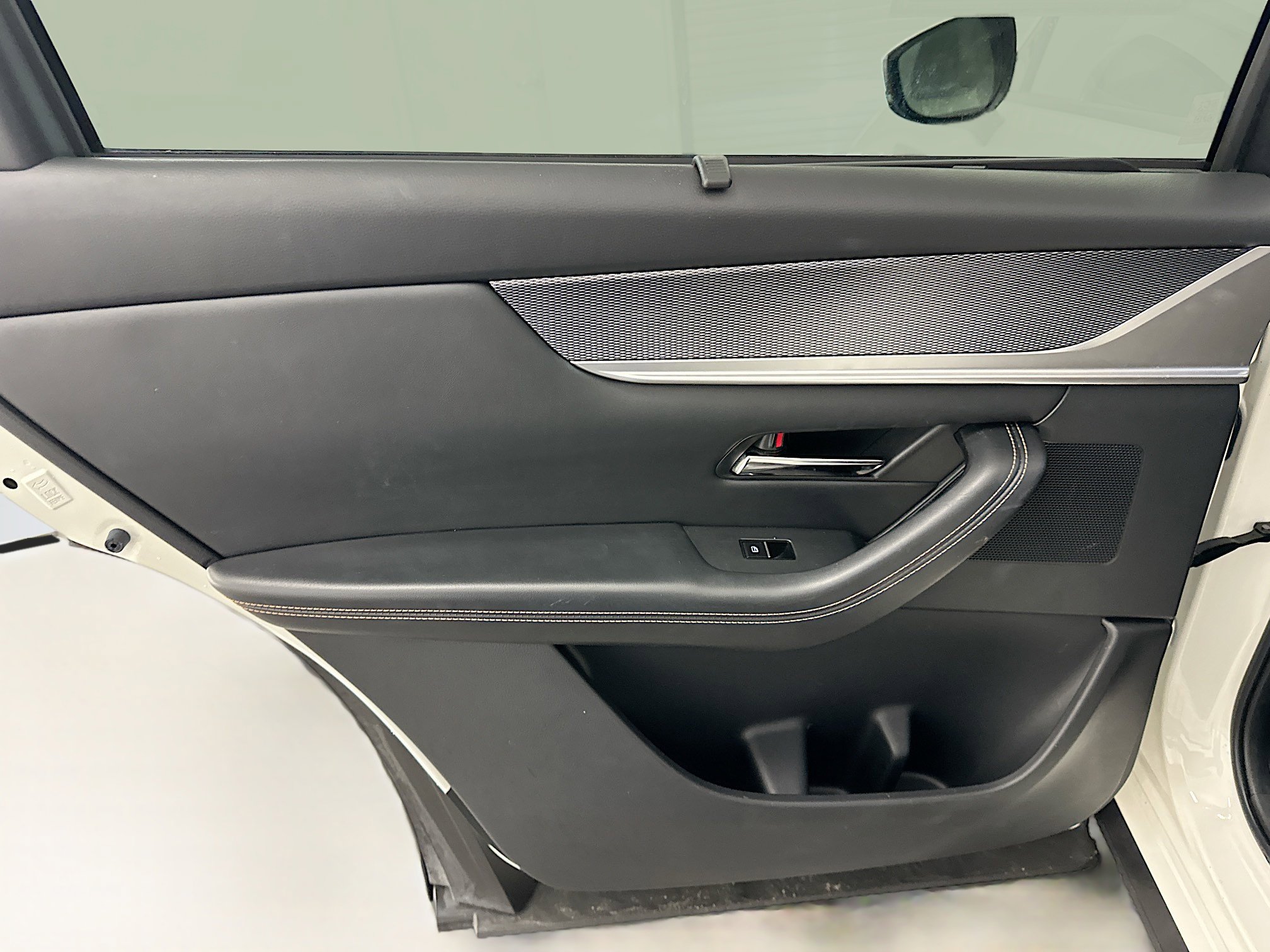 Used 2024 MAZDA CX-90 3.3 Turbo w/ Preferred Plus image 28