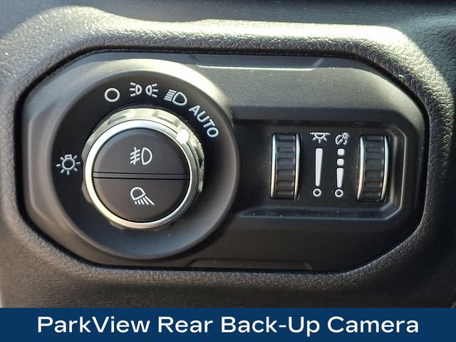 Used 2020 Jeep Gladiator Overland AWD/4WD image 9