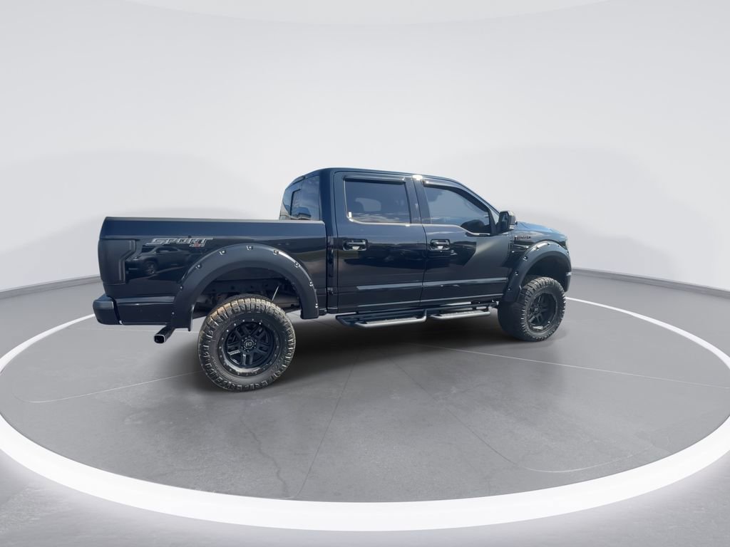 Used 2017 Ford F150 XLT w/ Equipment Group 302A Luxury AWD/4WD image 9