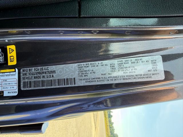 Used 2021 Jeep Wrangler Unlimited Rubicon 4xe w/ Safety Group AWD/4WD image 12