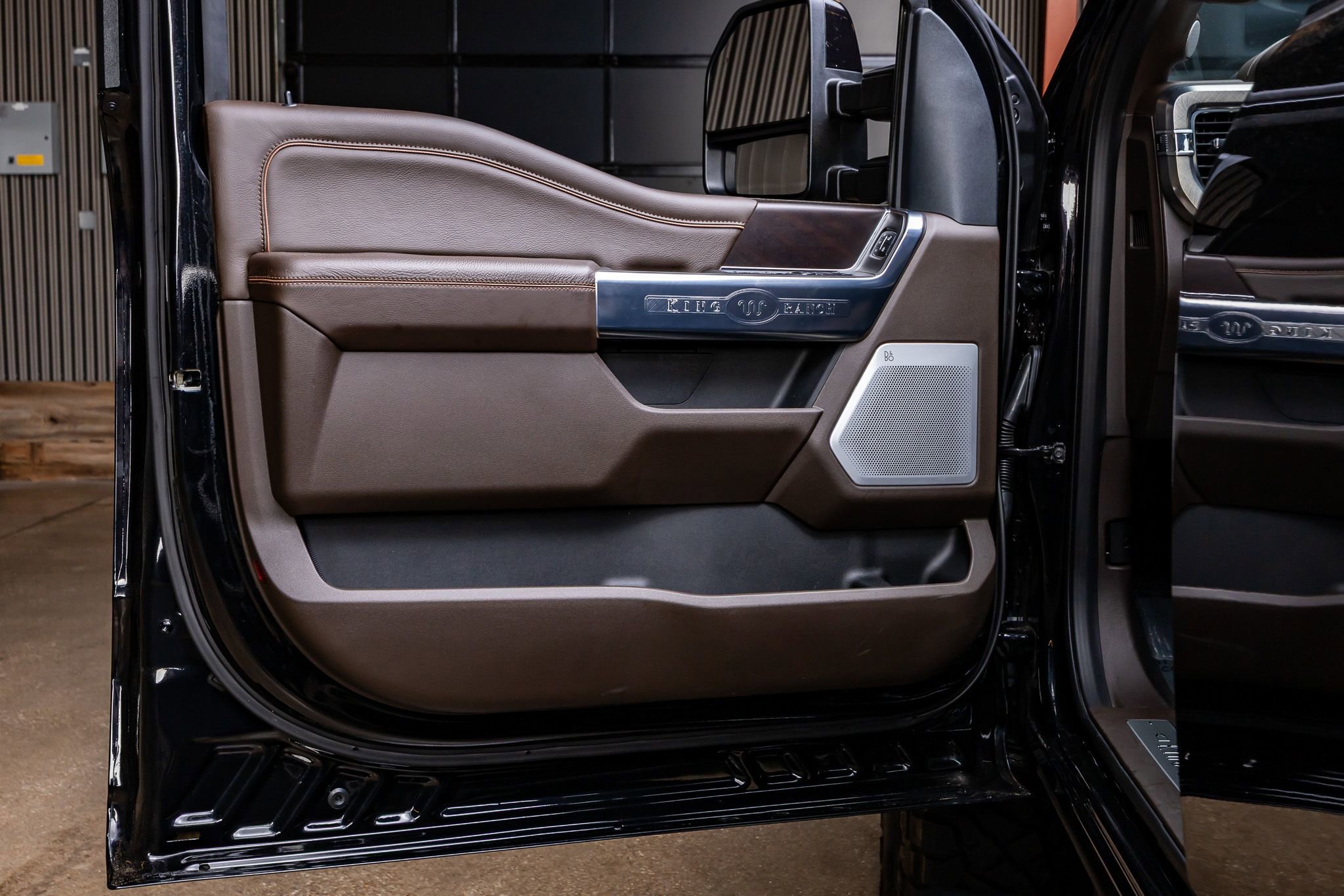 Used 2025 Ford F250 King Ranch w/ Tremor Off-Road Package image 35