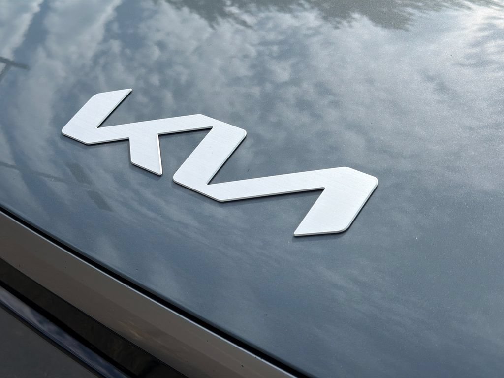 Used 2024 Kia EV9 Land AWD/4WD image 15