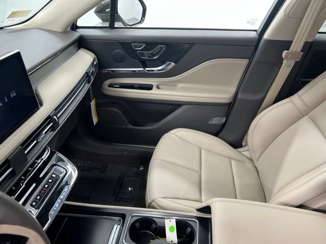 Certified 2023 Lincoln Corsair AWD w/ Equipment Group 101A image 16