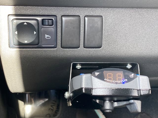 Used 2015 Nissan Xterra S image 14