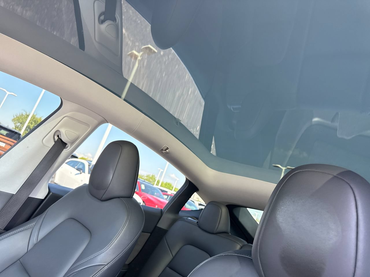 Used 2024 Tesla Model Y Long Range AWD/4WD image 11