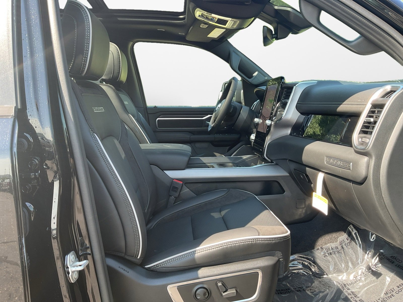 New 2026 RAM 1500 Laramie w/ Night Edition image 15