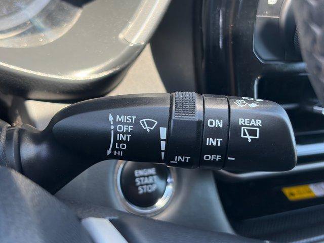 Used 2023 Toyota Highlander XLE FWD image 27