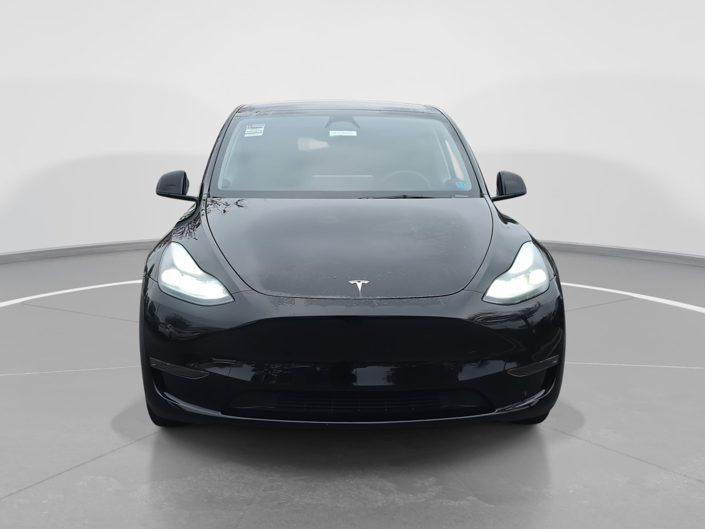 Used 2025 Tesla Model Y Long Range image 2