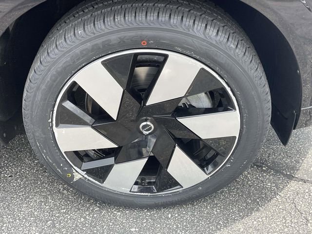 Used 2024 Volvo XC60 T8 Plus w/ Climate Package AWD/4WD image 17