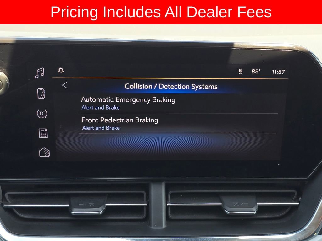 Used 2025 Chevrolet Trax LT FWD image 18