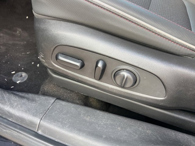 Used 2021 Chevrolet TrailBlazer RS w/ Technology Package image 17