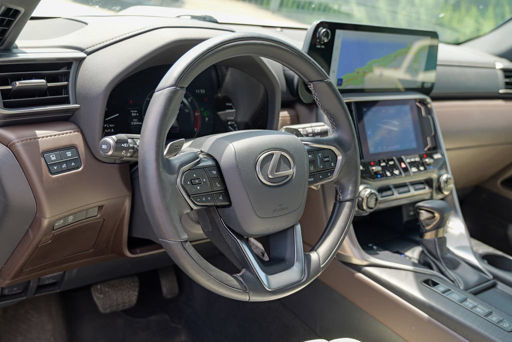 Used 2024 Lexus LX 600 4WD w/ Appearance Package image 22