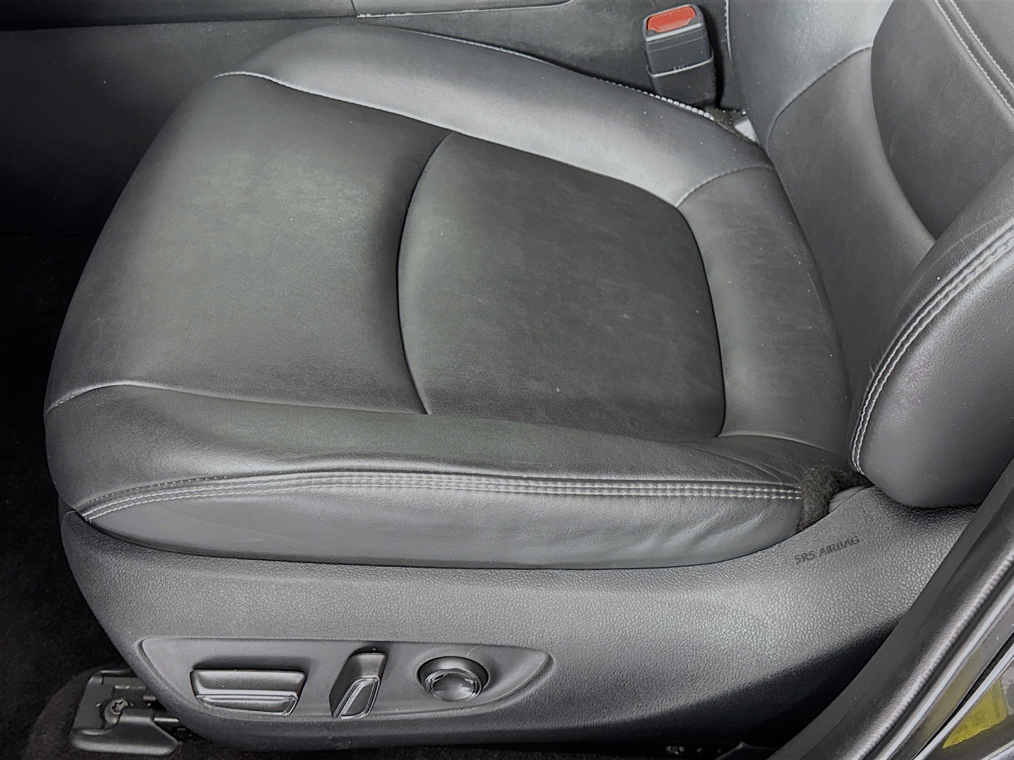 Used 2023 Toyota RAV4 XLE Premium AWD/4WD image 18