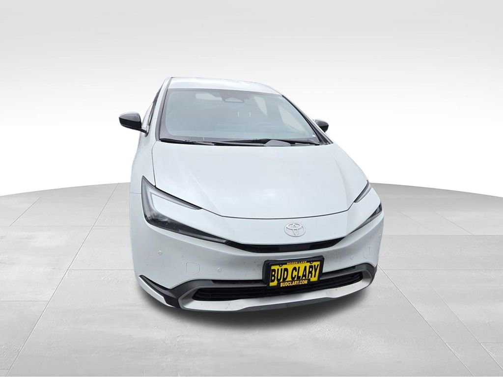 Used 2026 Toyota Prius Plug-In Hybrid image 9