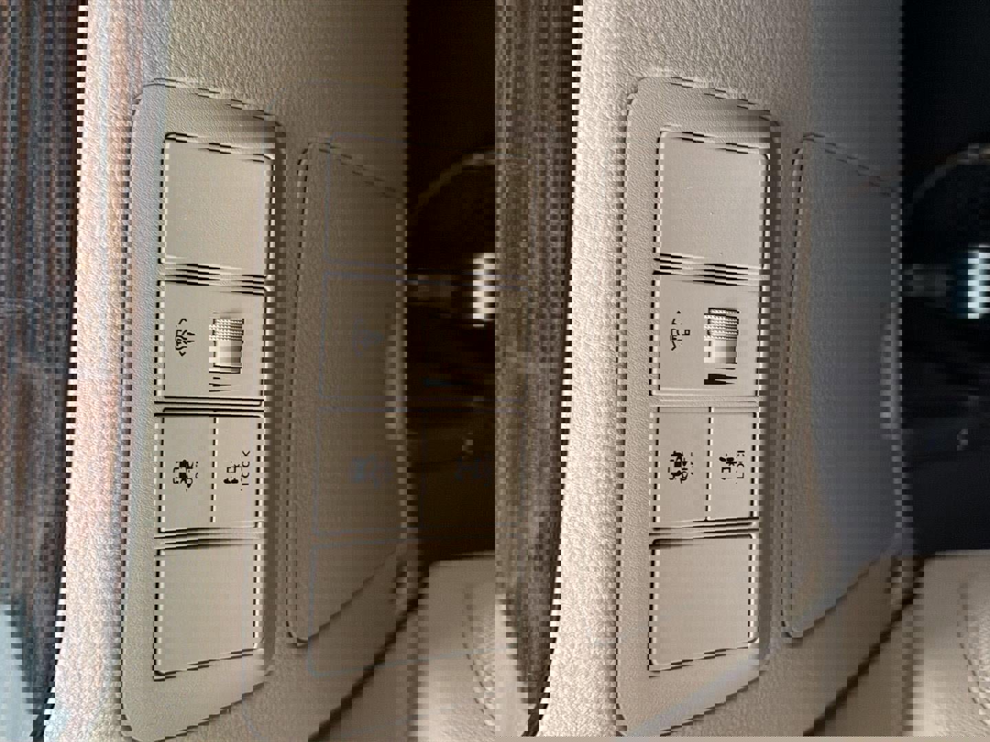 Used 2011 Hyundai Santa Fe GLS image 26