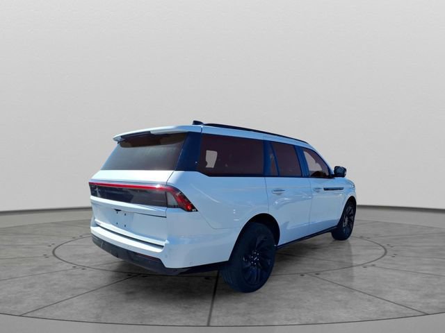Used 2025 Lincoln Navigator Reserve w/ Jet Appearance Package AWD/4WD image 4
