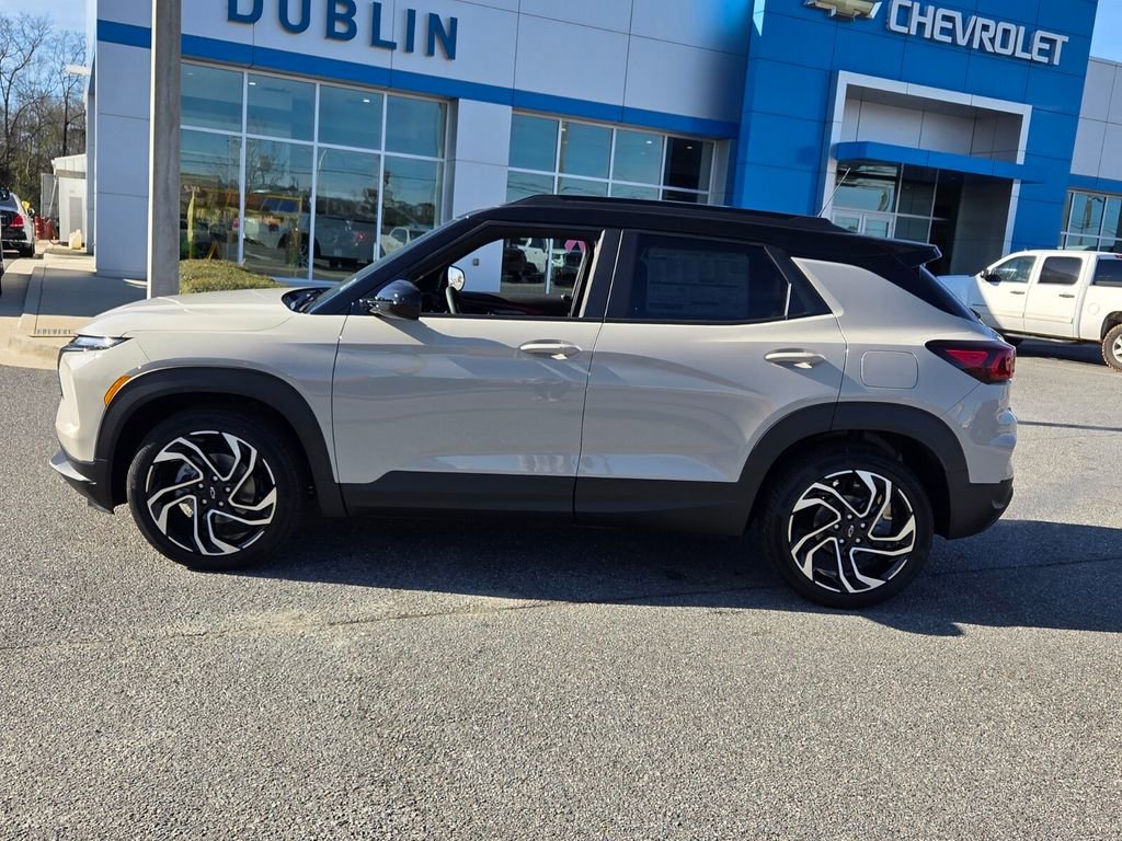 New 2026 Chevrolet TrailBlazer RS w/ Convenience Package FWD image 2