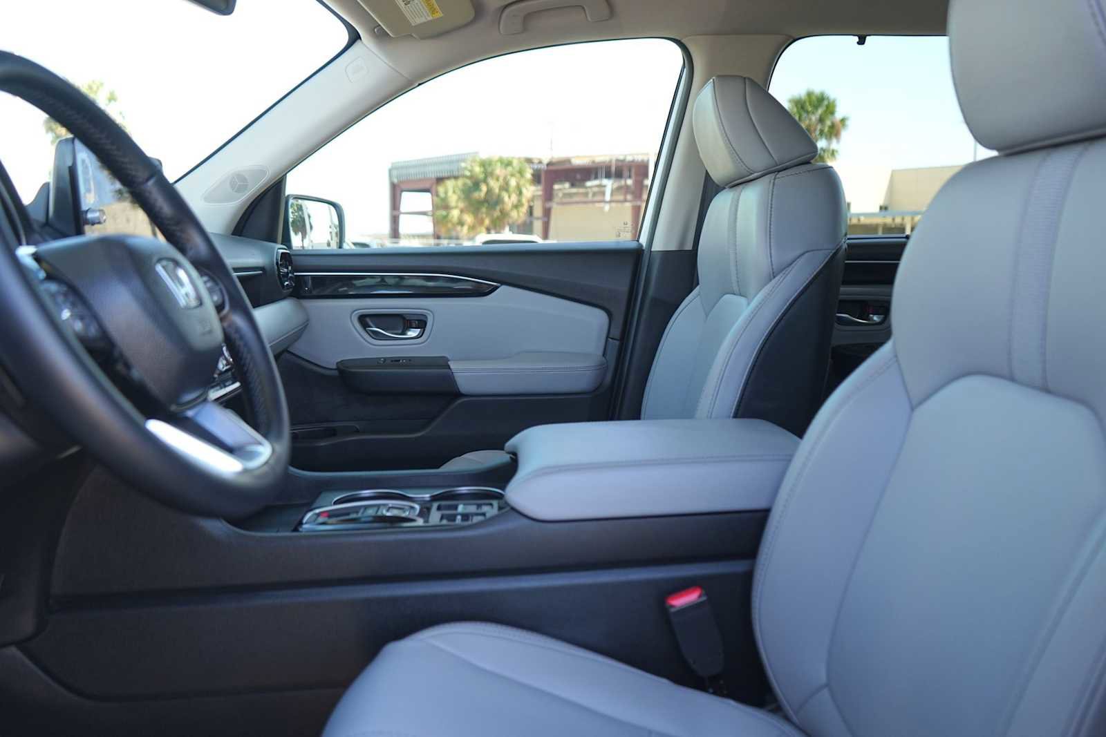 Certified 2025 Honda Pilot EX-L image 11