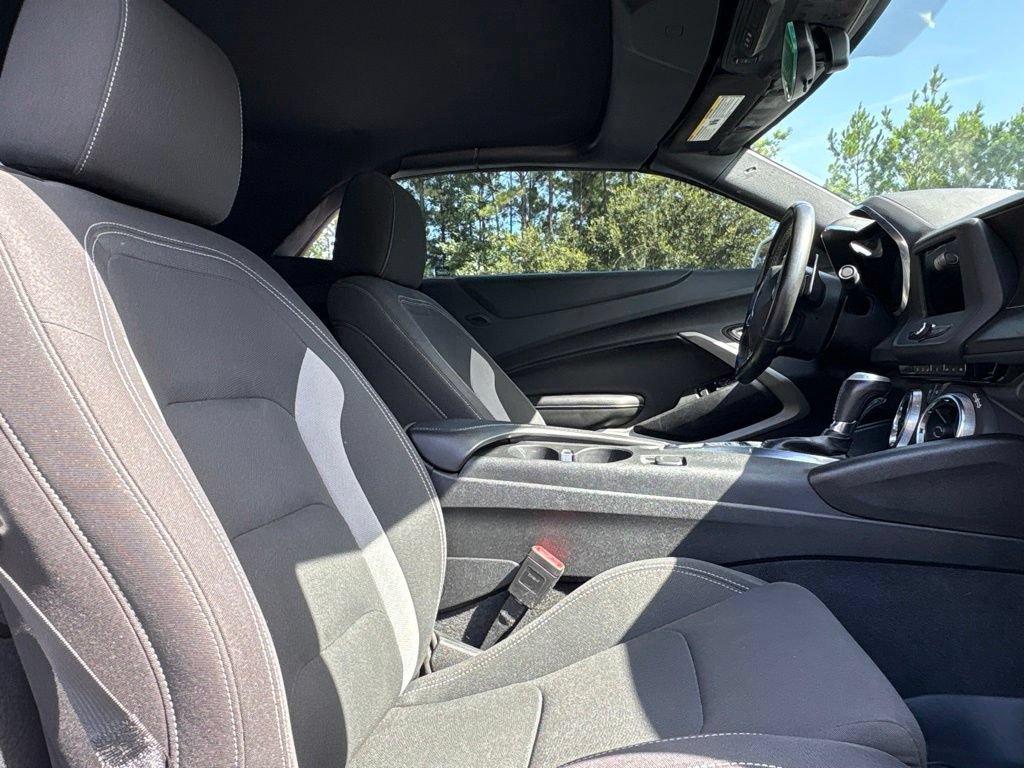 Used 2023 Chevrolet Camaro LT RWD image 12