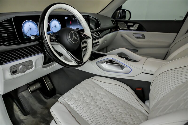 Used 2024 Mercedes-Benz Maybach GLS 600 4MATIC image 22
