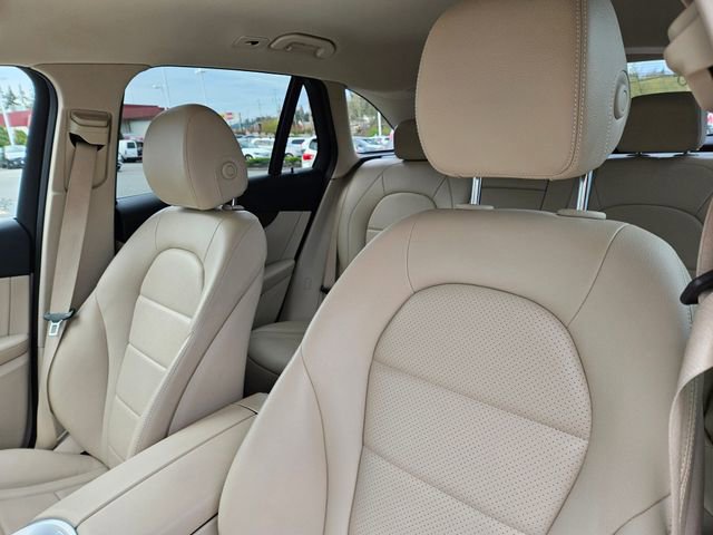 Used 2022 Mercedes-Benz GLC 300 4MATIC image 15