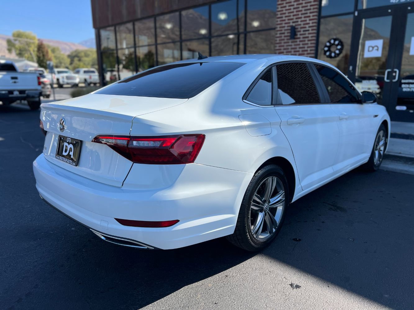 Used 2021 Volkswagen Jetta R-Line w/ R-Line Cold Weather Package image 29