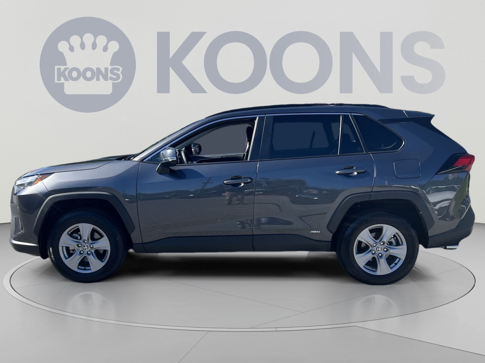 Used 2025 Toyota RAV4 XLE w/ Weather Package AWD/4WD image 2