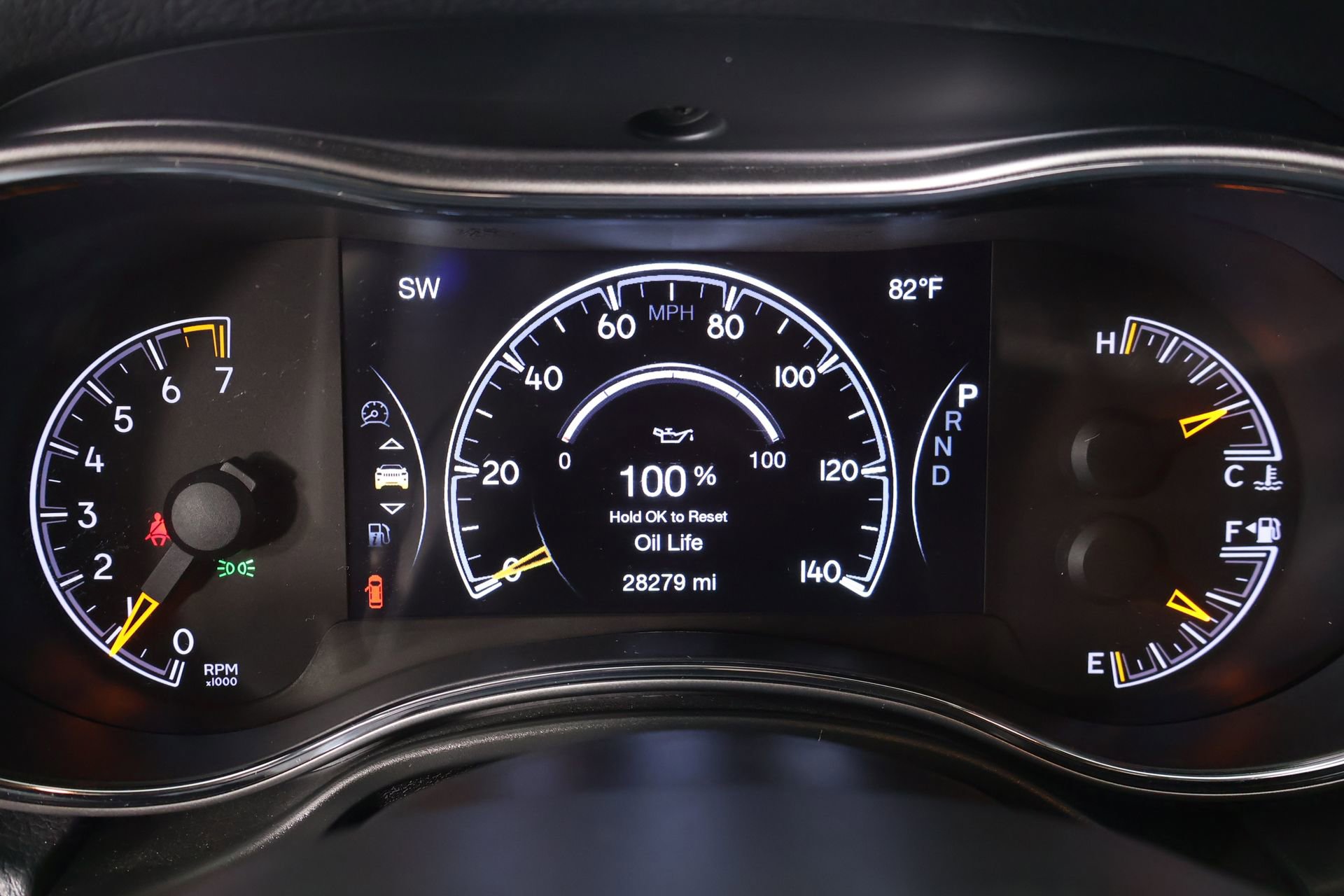 Used 2021 Jeep Grand Cherokee Laredo X AWD/4WD image 4