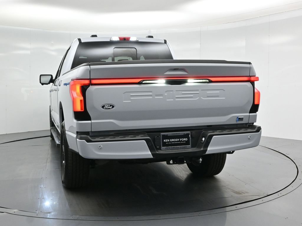 New 2025 Ford F150 Lightning Lariat image 28