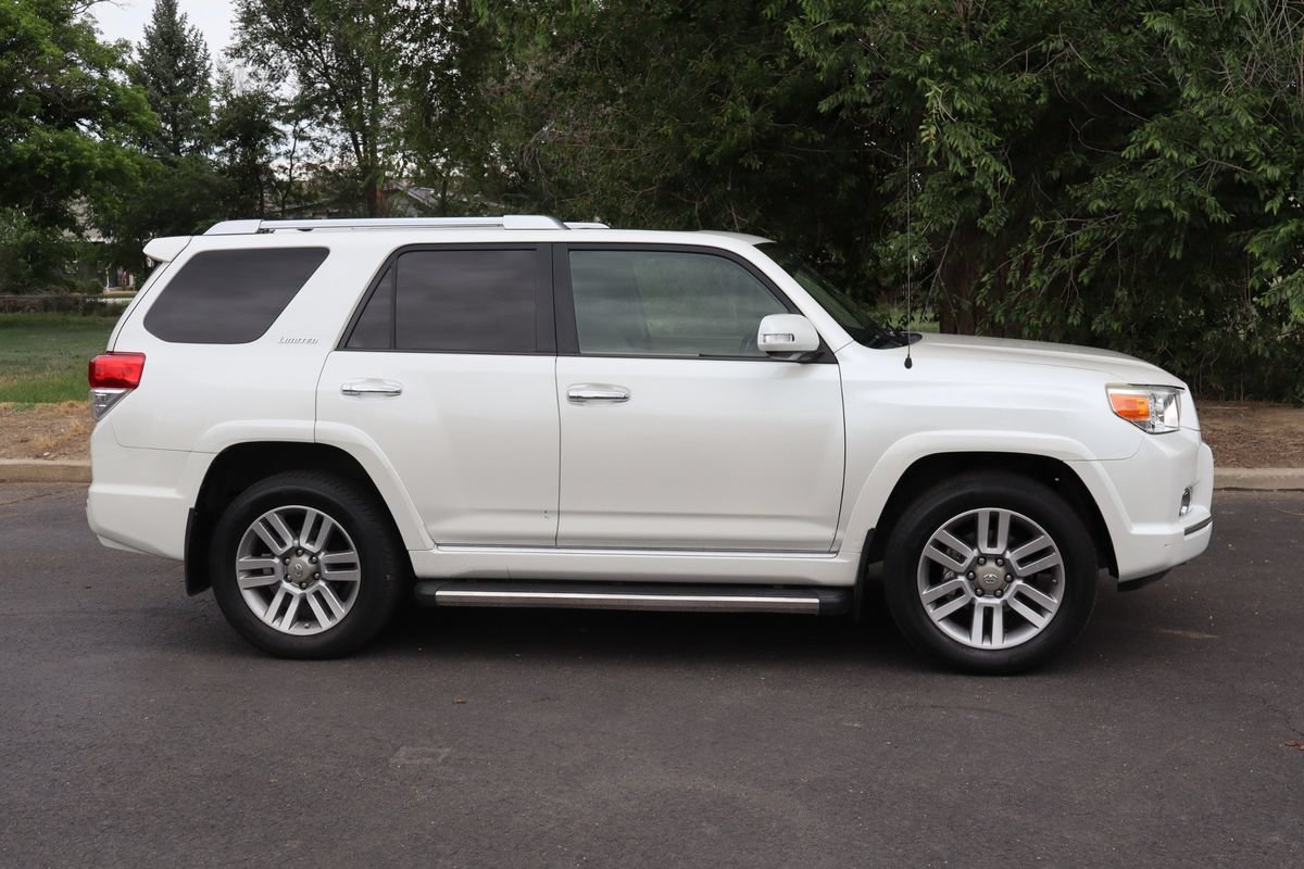 Used 2011 Toyota 4Runner Limited AWD/4WD image 3