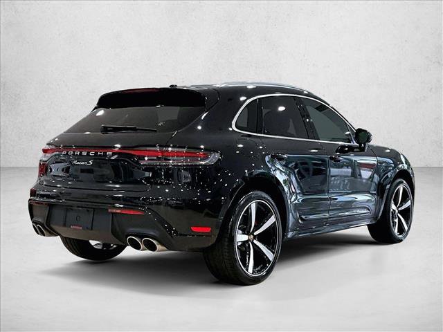 Used 2024 Porsche Macan S AWD/4WD image 2