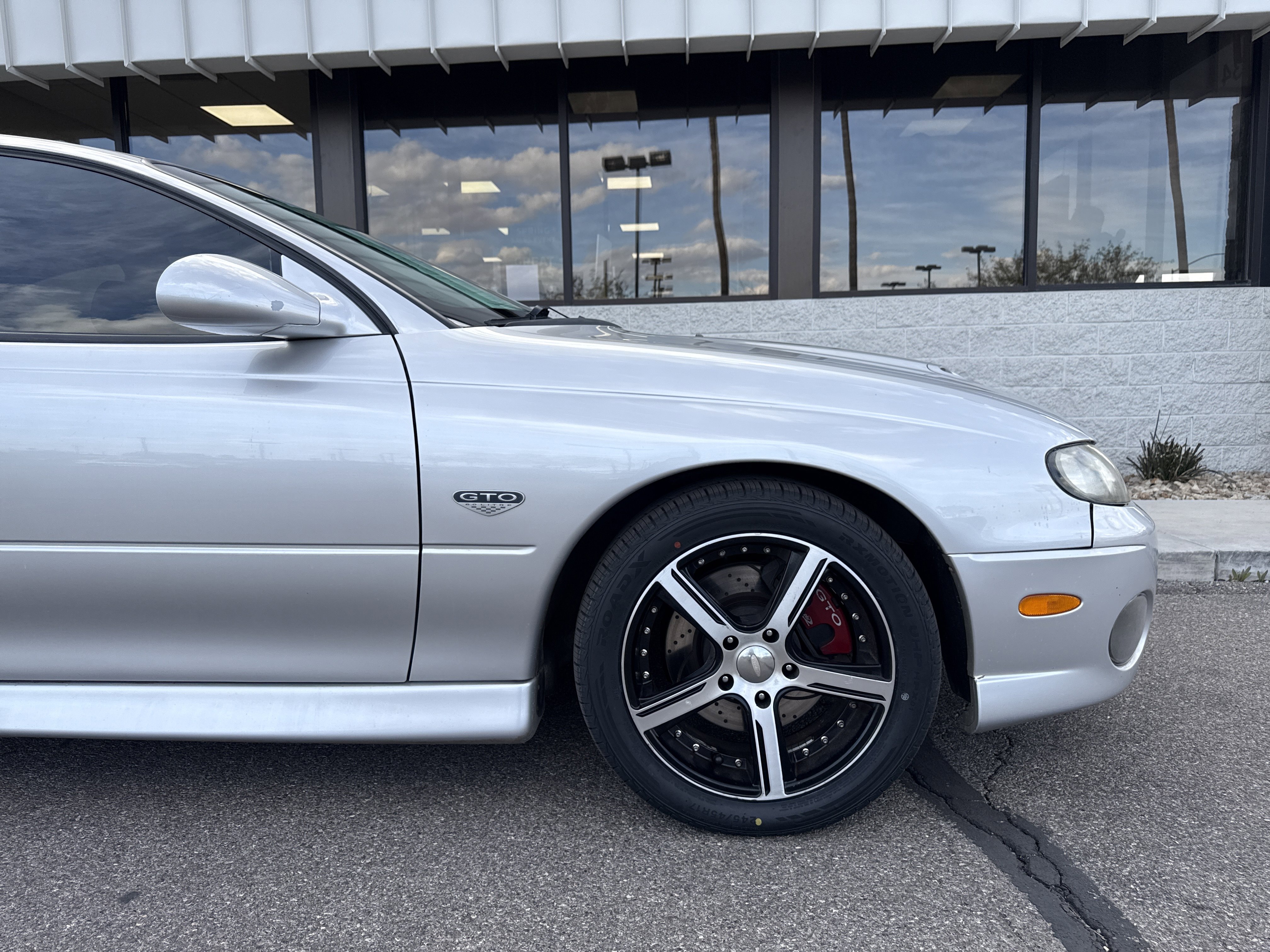 Used 2005 Pontiac GTO image 30