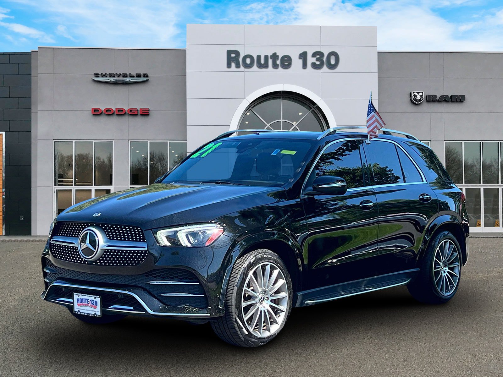 Used 2021 Mercedes-Benz GLE 450 4MATIC image 2