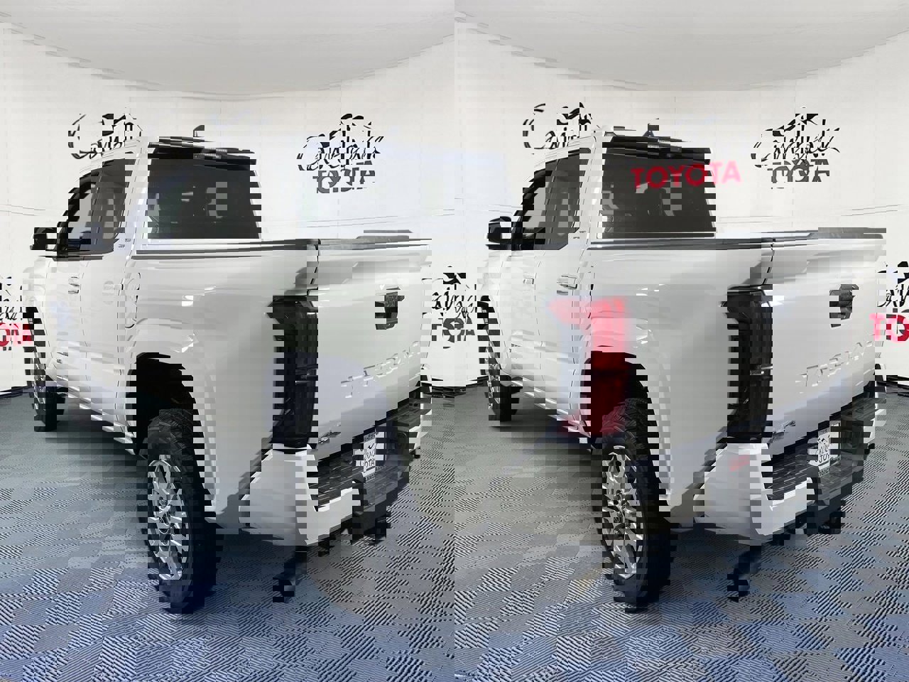 Used 2025 Toyota Tacoma SR5 image 5