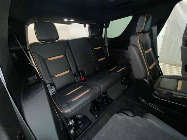 Used 2023 GMC Yukon AT4 w/ AT4 Premium Package AWD/4WD image 11