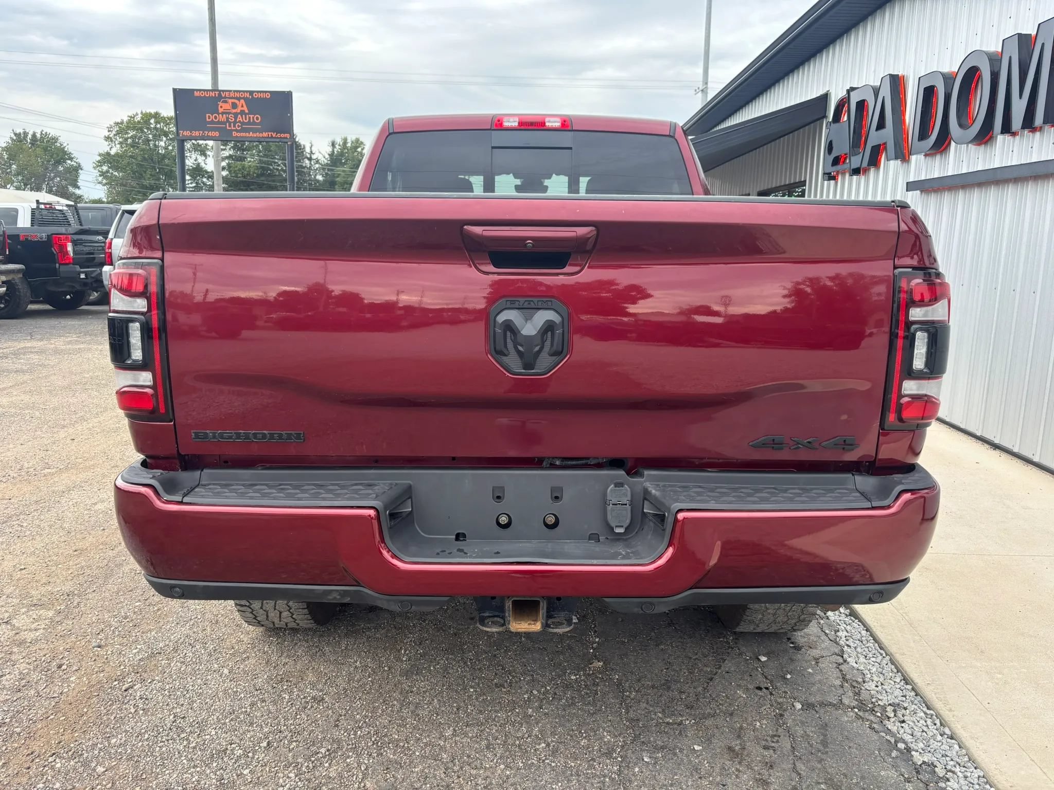 Used 2024 RAM 2500 Big Horn w/ Night Edition AWD/4WD image 4