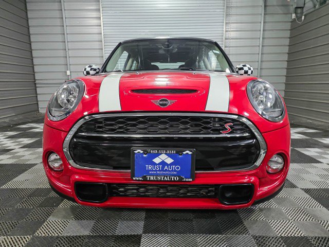 Used 2019 MINI Cooper S w/ Signature Upholstery Package FWD image 3