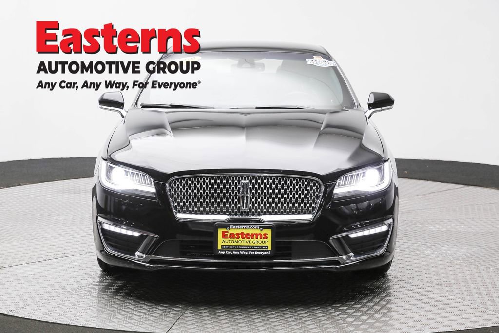 Used 2019 Lincoln MKZ Premiere image 2