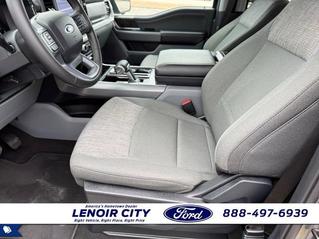 Used 2023 Ford F150 Lightning XLT image 10