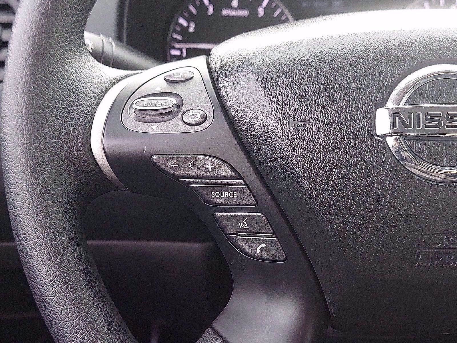 Used 2019 Nissan Pathfinder S image 20