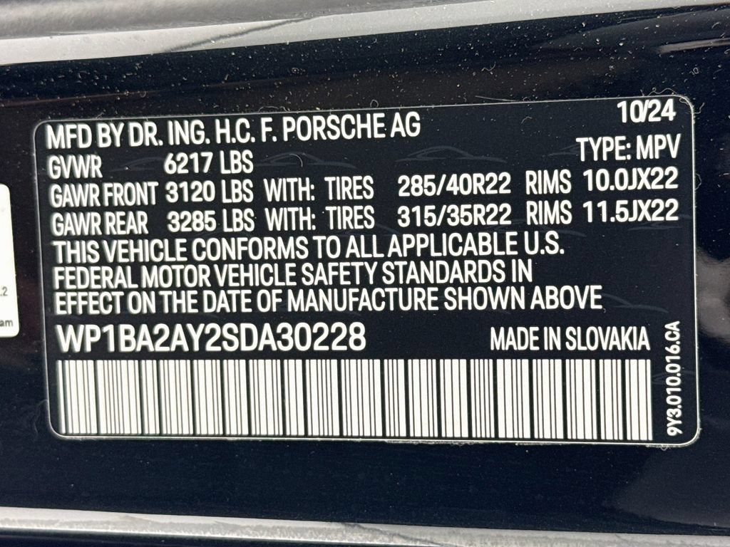 Used 2025 Porsche Cayenne Coupe AWD/4WD image 33