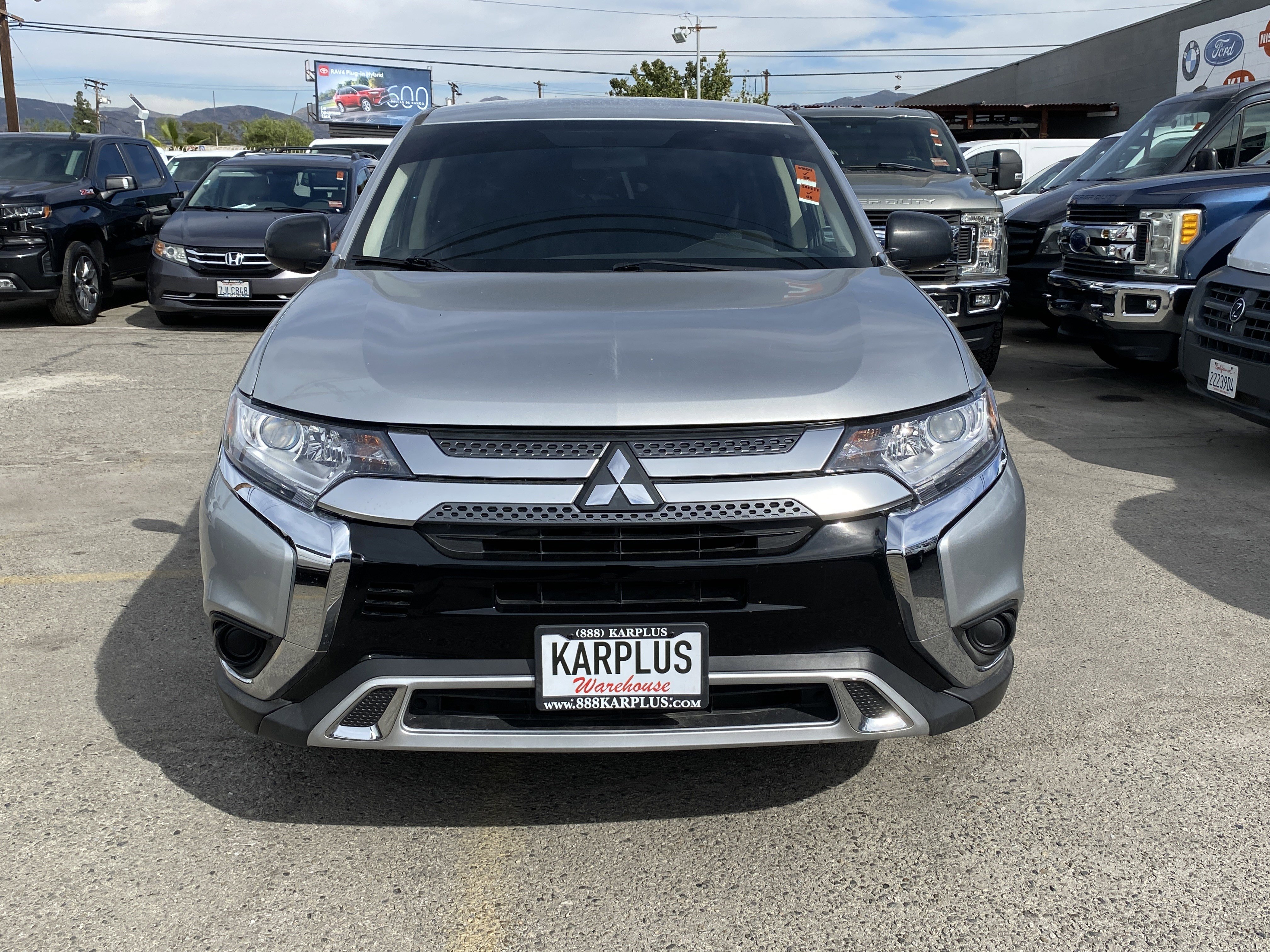 Used 2020 Mitsubishi Outlander ES image 3