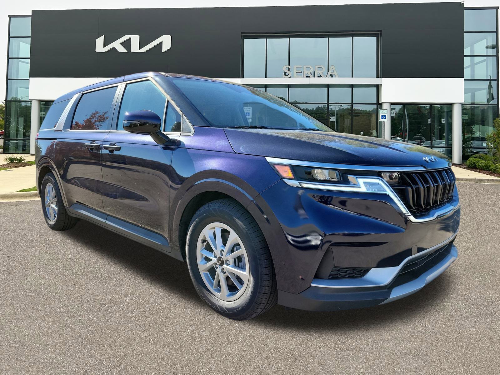 Used 2024 Kia Carnival LX