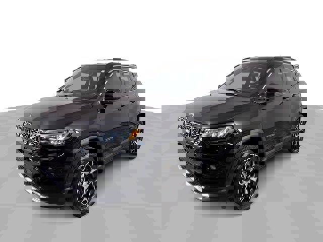 Used 2024 Jeep Compass Limited image 4