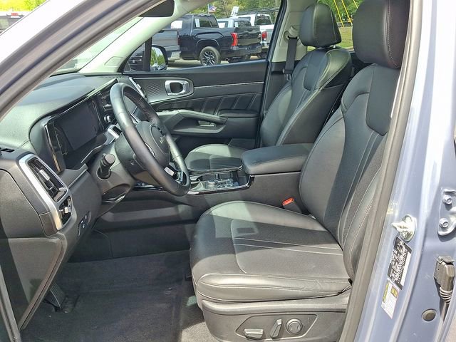 Used 2023 Kia Sorento SX image 11