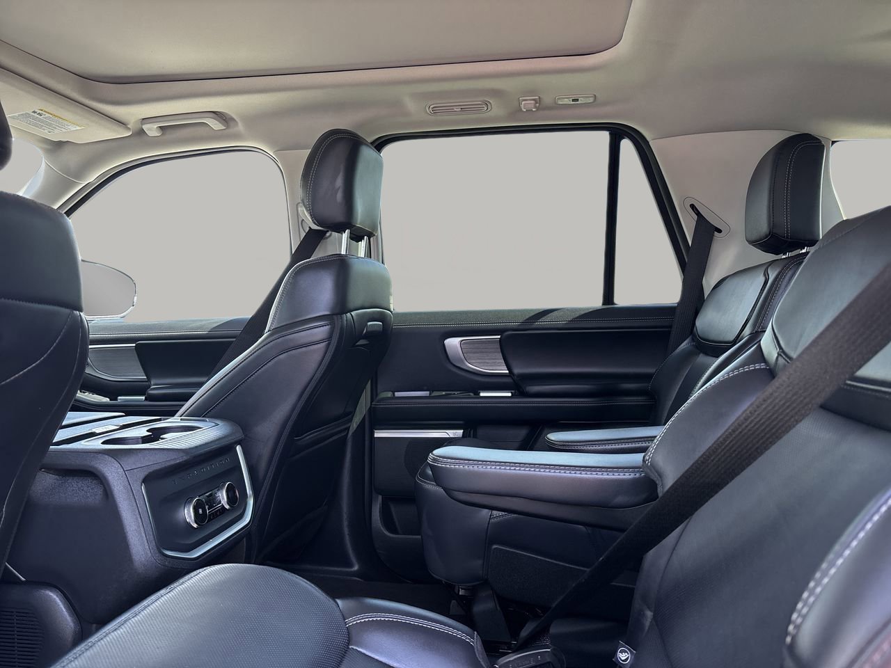 Certified 2025 Ford Expedition Platinum AWD/4WD image 17